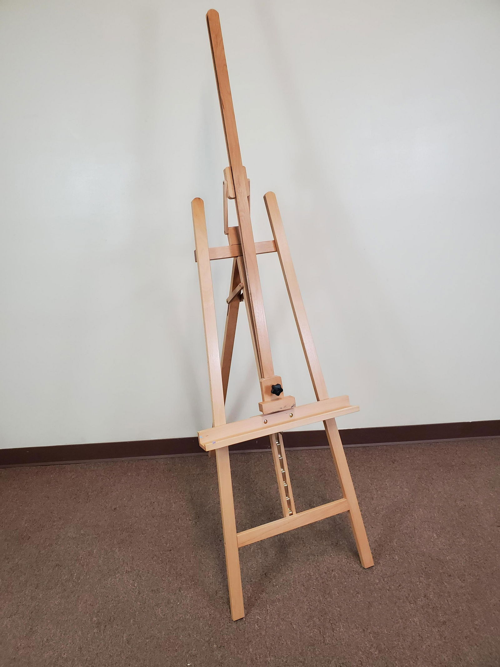 Adjustable Easel (1 of 4)