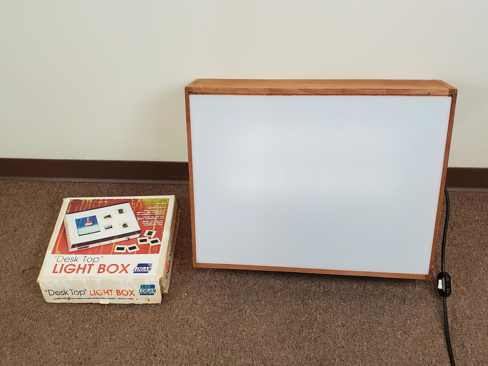 2 Light Boxes (1 of 3)