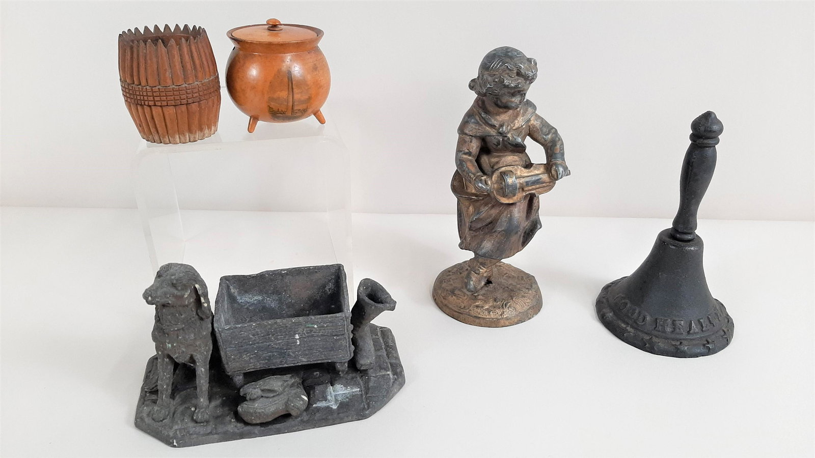 5 Table Articles incl. Washington Monument Souvenir (1 of 10)