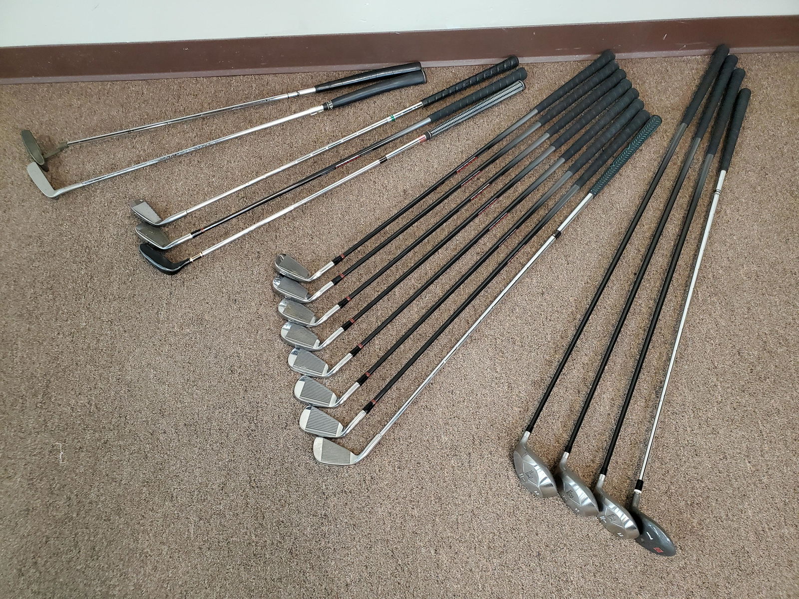 17 Golf Clubs (1 of 5)