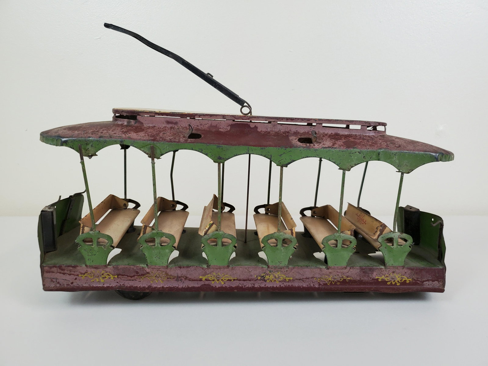 Antique Tinplate Converse Trolley (1 of 4)