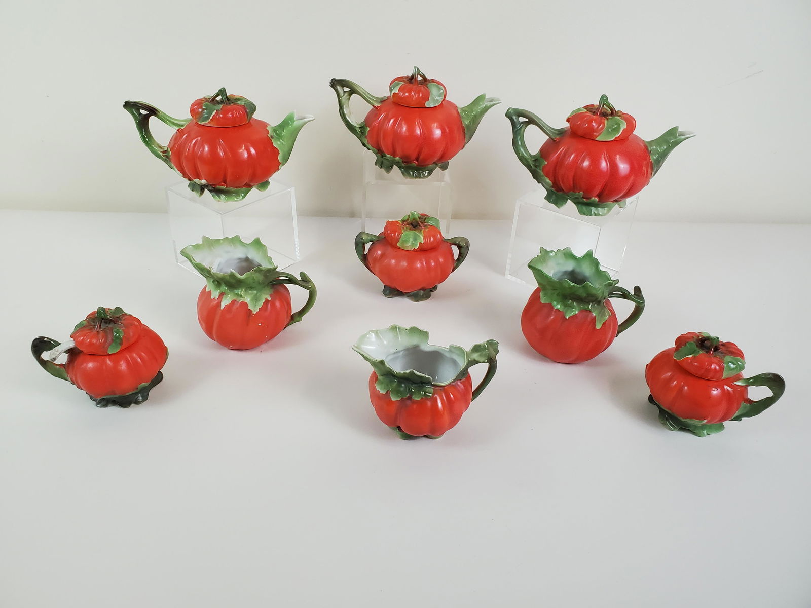 9 Royal Bayreuth Tomatoes (1 of 3)