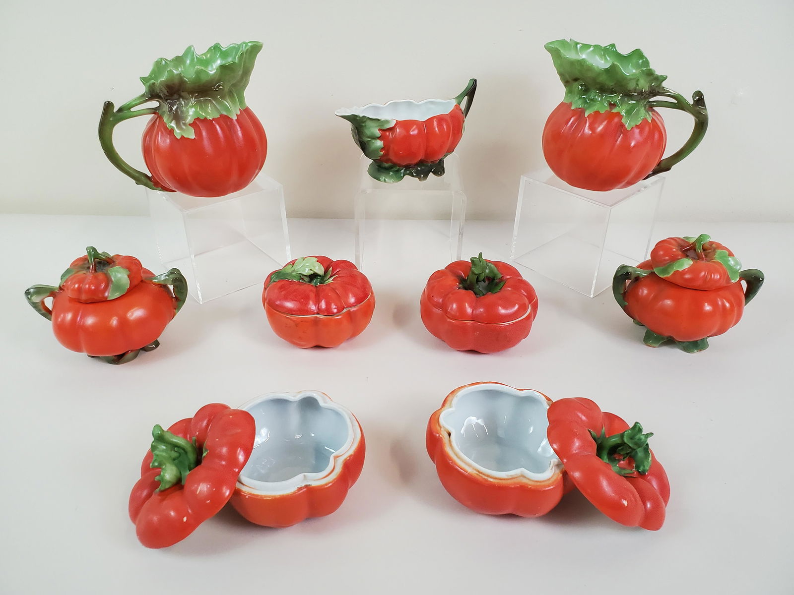 9 Royal Bayreuth Tomatoes (1 of 2)