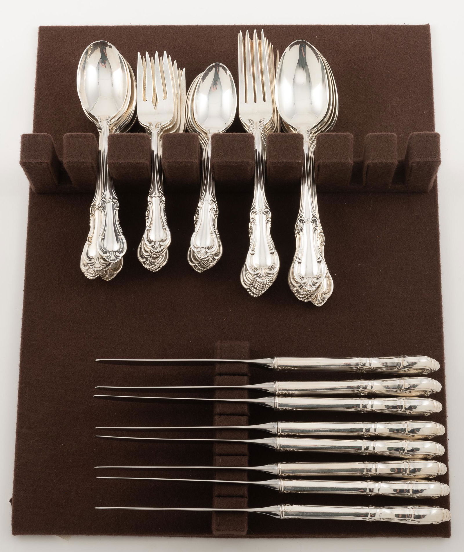 64 Pcs International Sterling Joan of Arc Flatware (1 of 20)