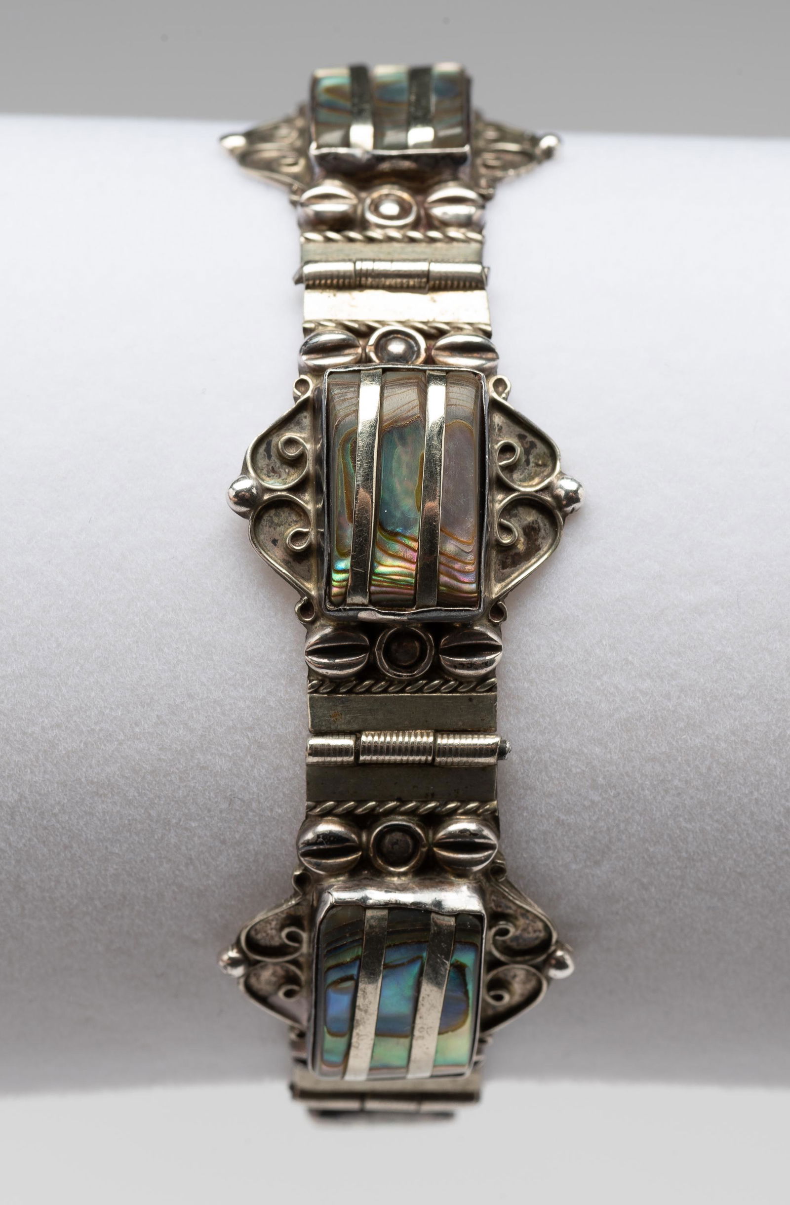 Mexican Sterling and Abalone Bracelet (1 of 5)