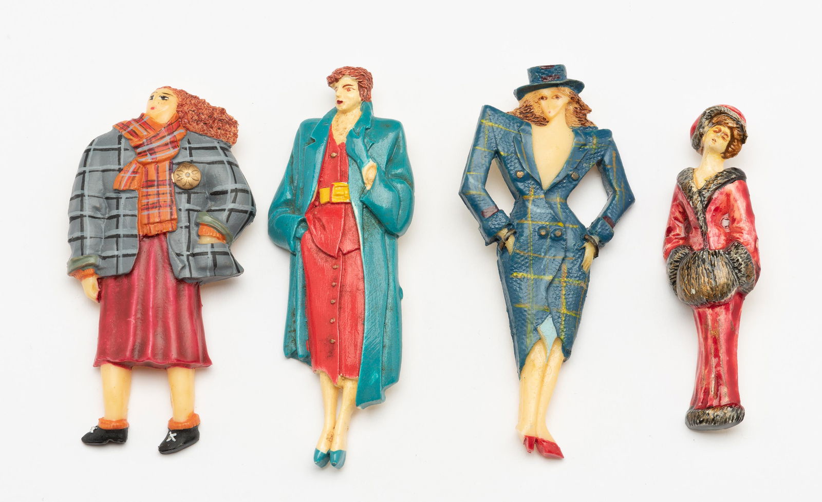 4 Vintage Plastic Figural Pins (1 of 2)
