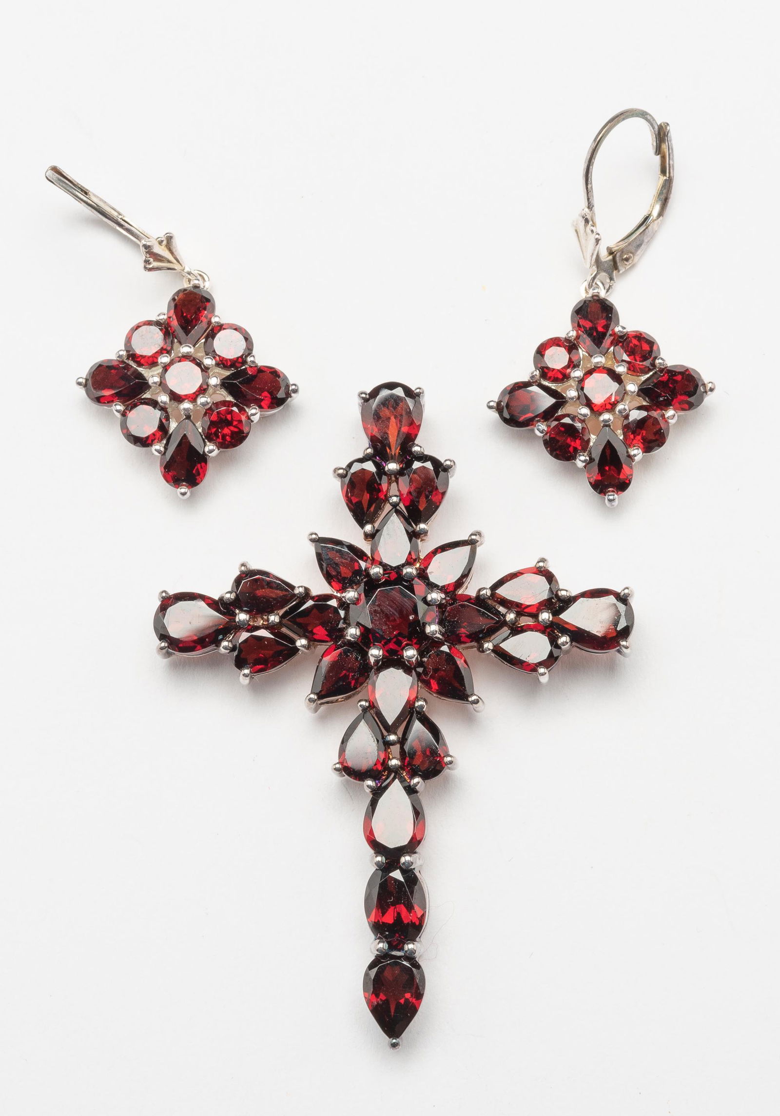 Sterling Garnet Pendant & Earrings (1 of 3)
