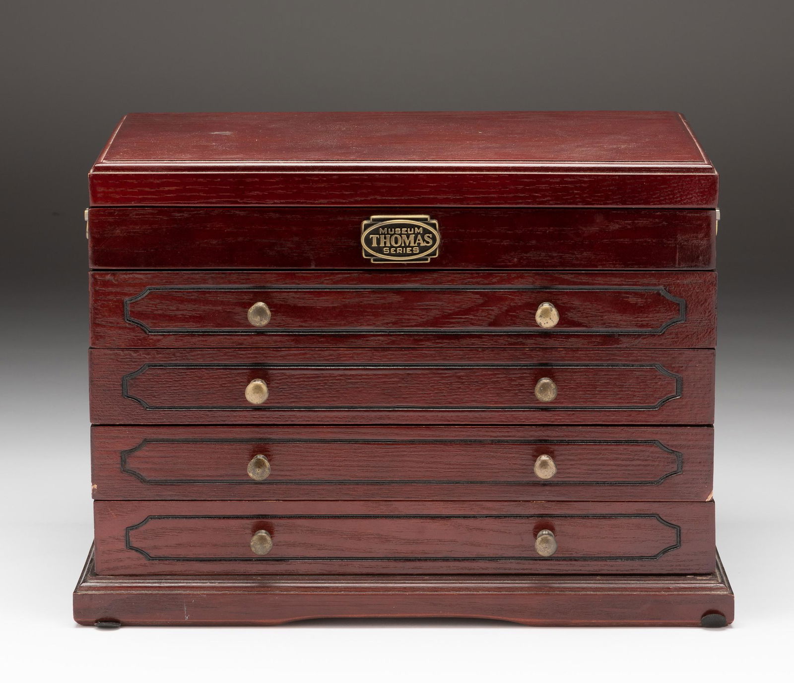 Thomas Museum Series Jewelry Case (1 of 5)