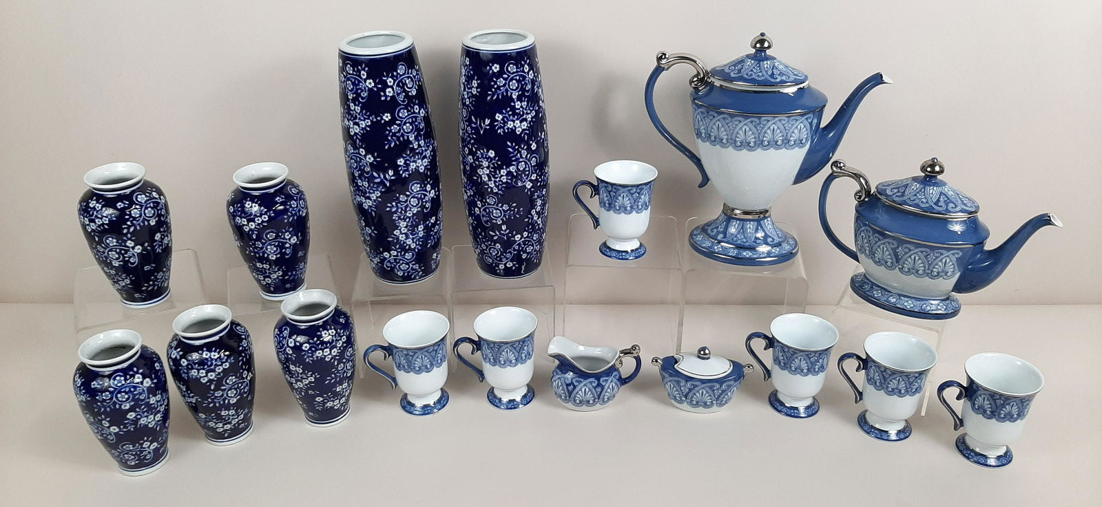17 Blue and White Ceramics incl Bombay (1 of 5)