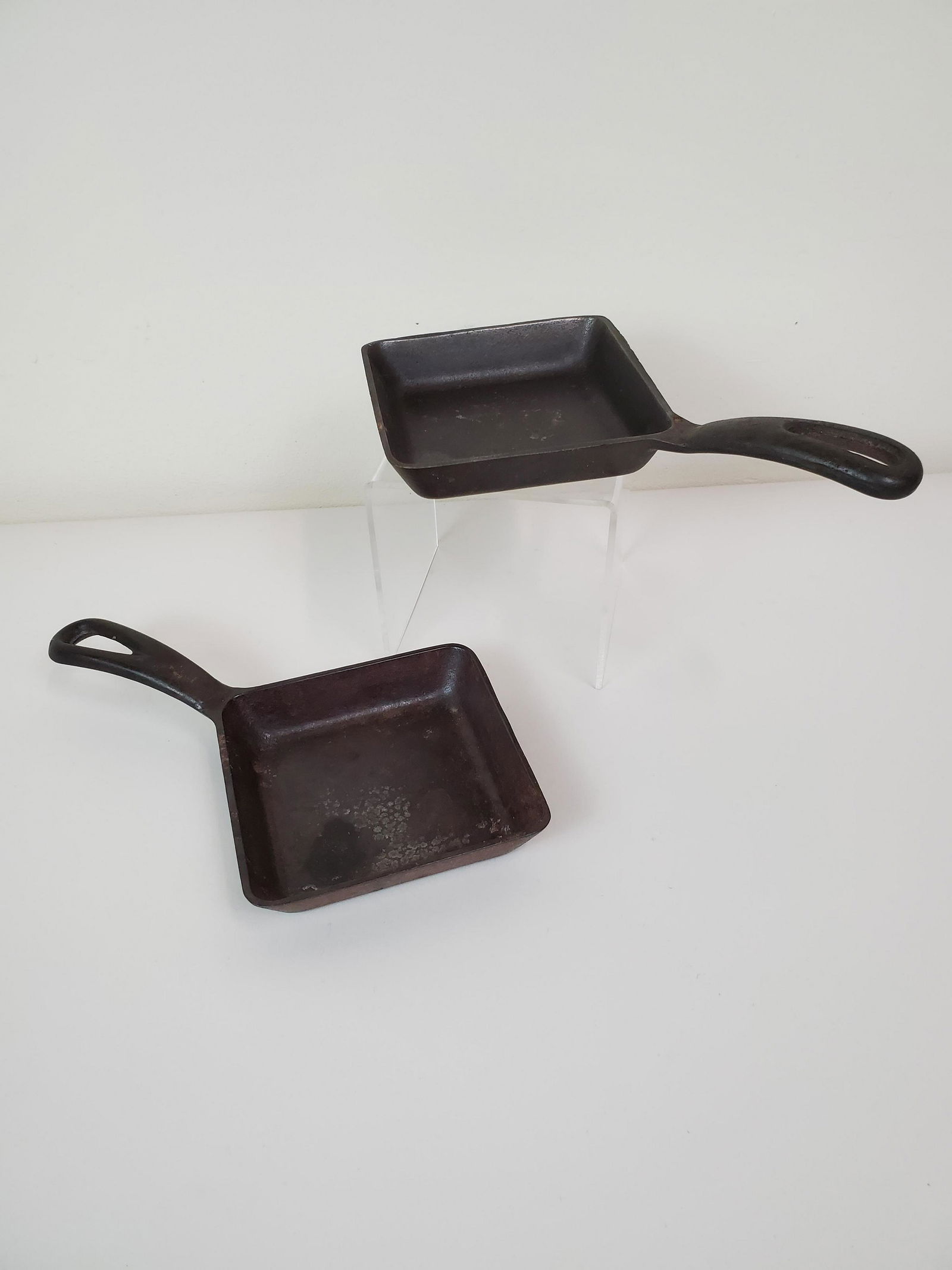 2 Griswold Square Egg Skillets (1 of 3)