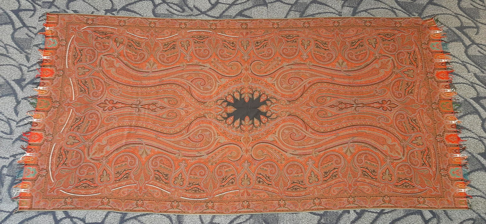 Paisley Tablecloth (1 of 4)