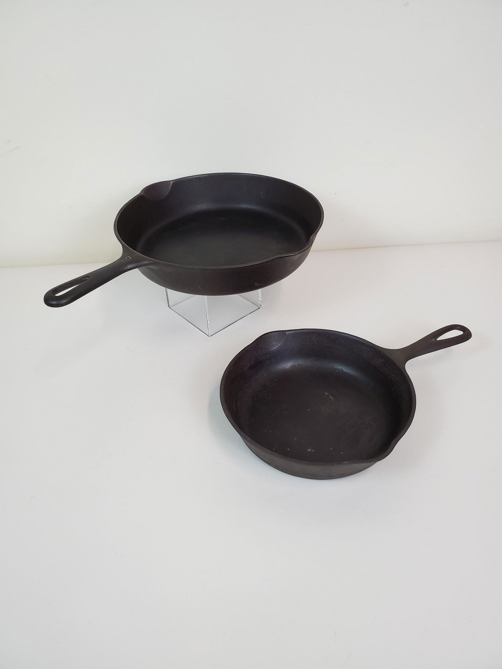 Griswold & Wagner Skillet (1 of 5)