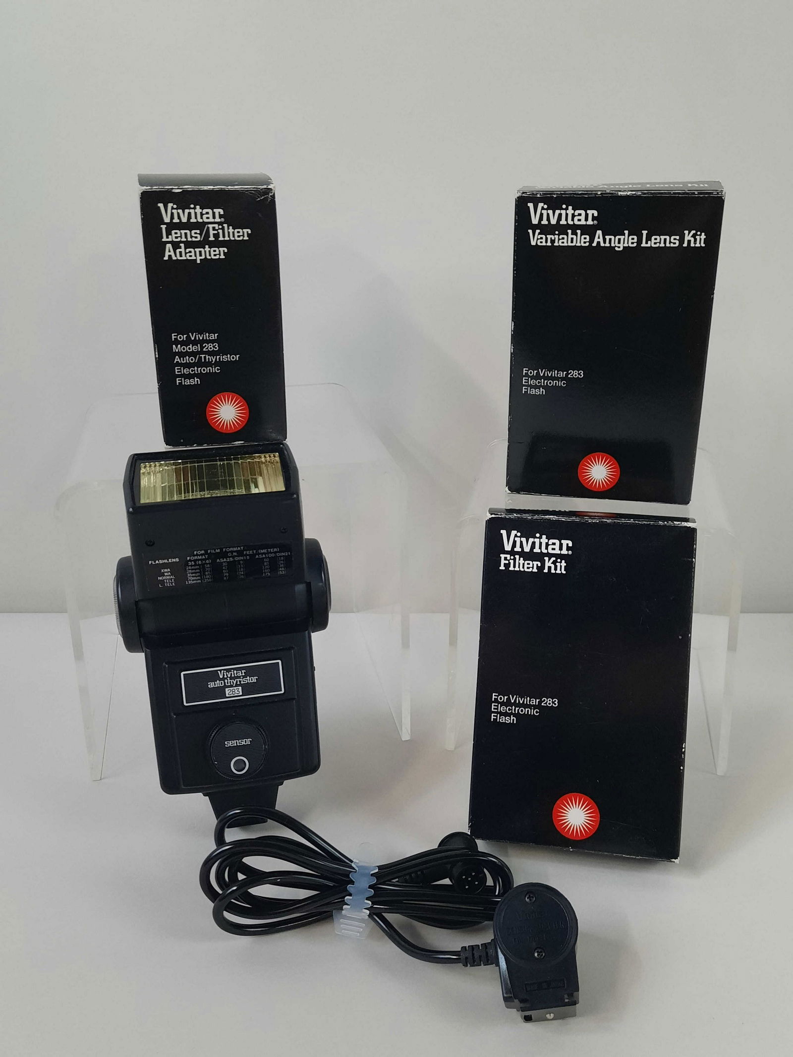 5 Pcs Vivitar Camera Accessories incl Flash (1 of 3)