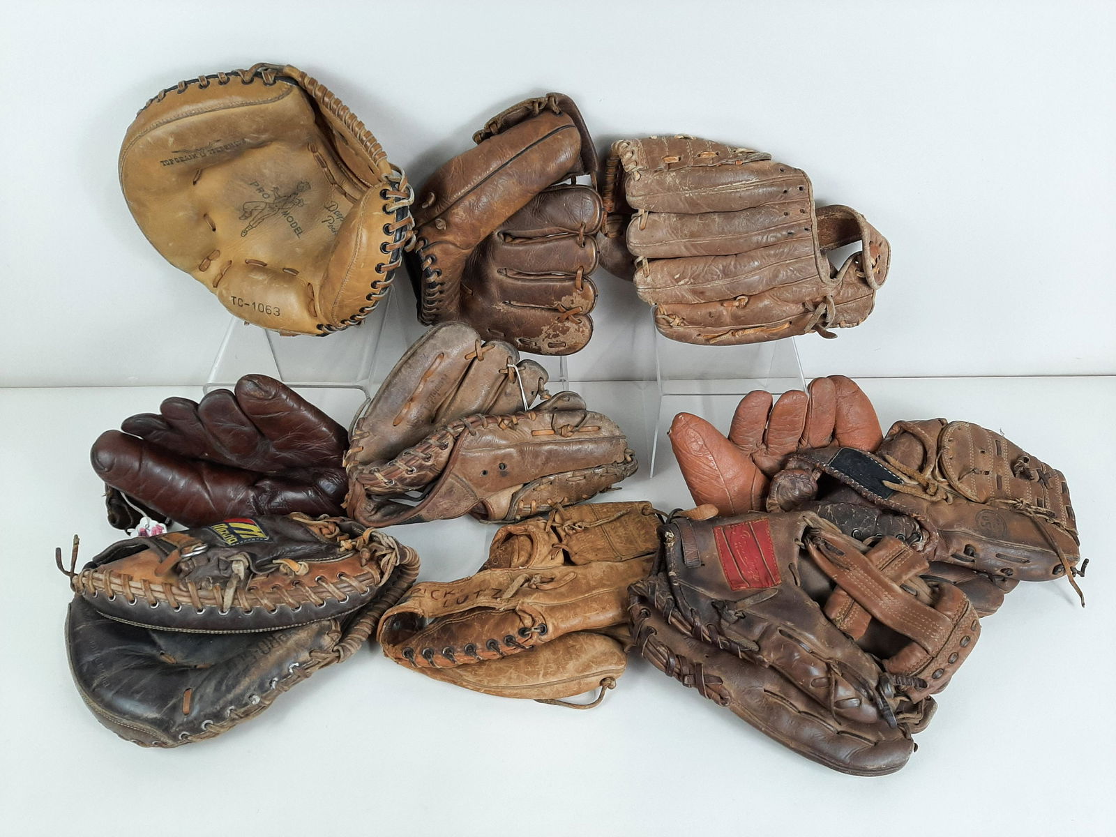 10 Baseball Gloves incl. Mizuno (1 of 11)