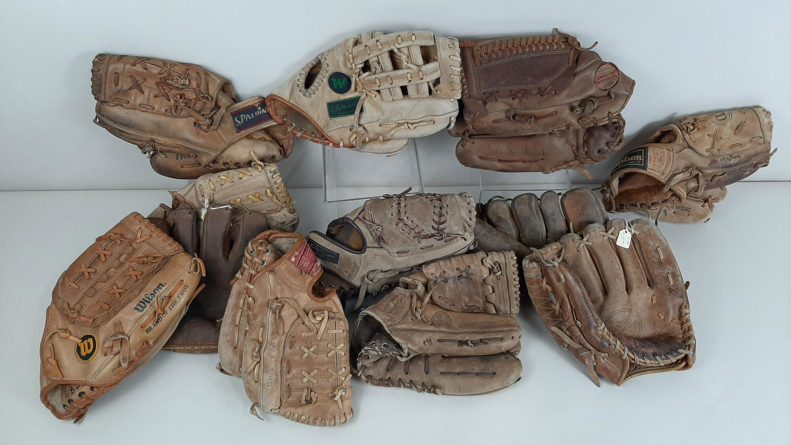 12 Baseball Gloves incl. Ted Williams (1 of 13)