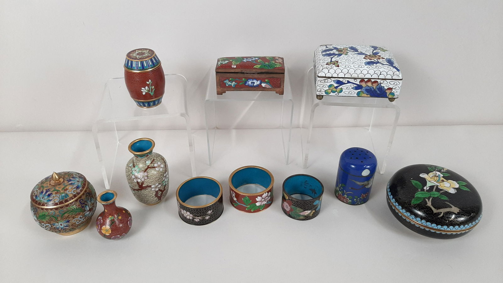 11 Pcs Cloisonne incl. Boxes and Napkin Rings (1 of 6)