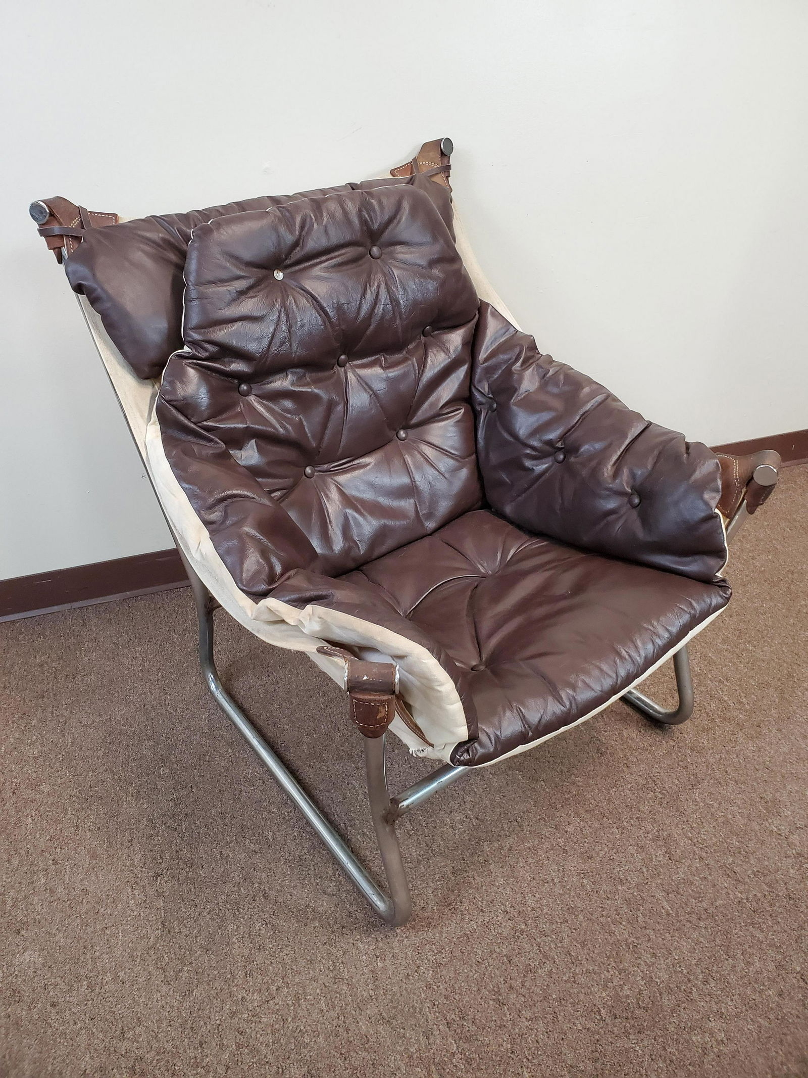 Sorlie Mobler Trega Chrome/Leather Sling Chair (1 of 5)