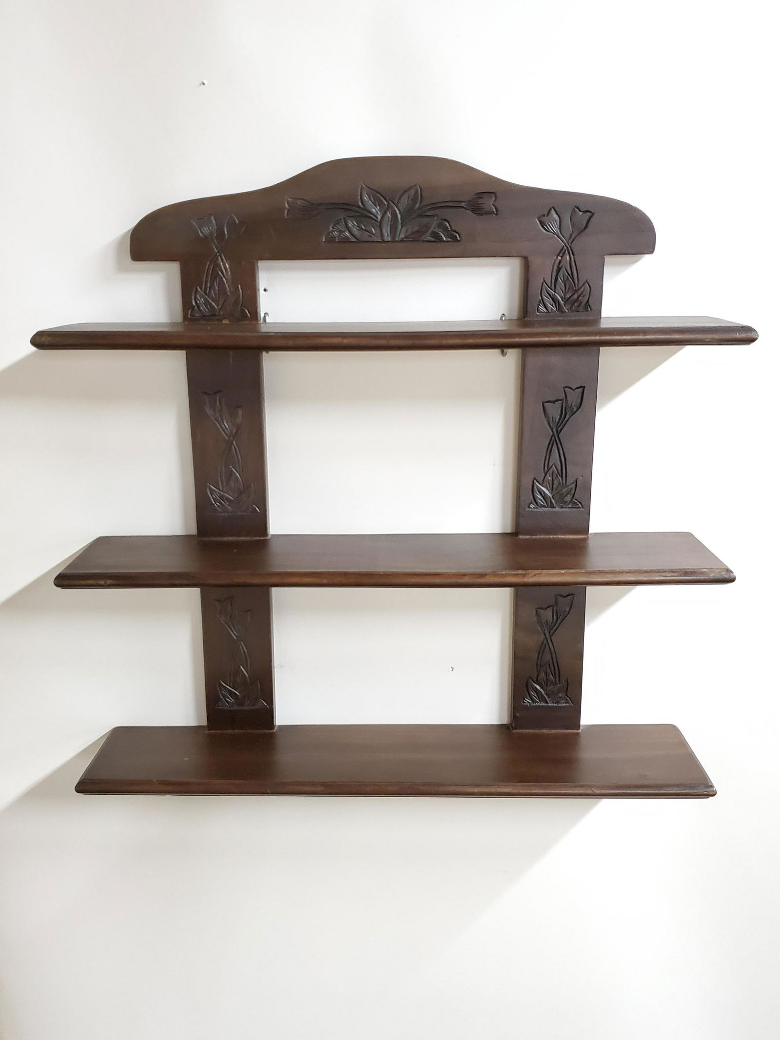 3 Tier Wall Shelf (1 of 2)