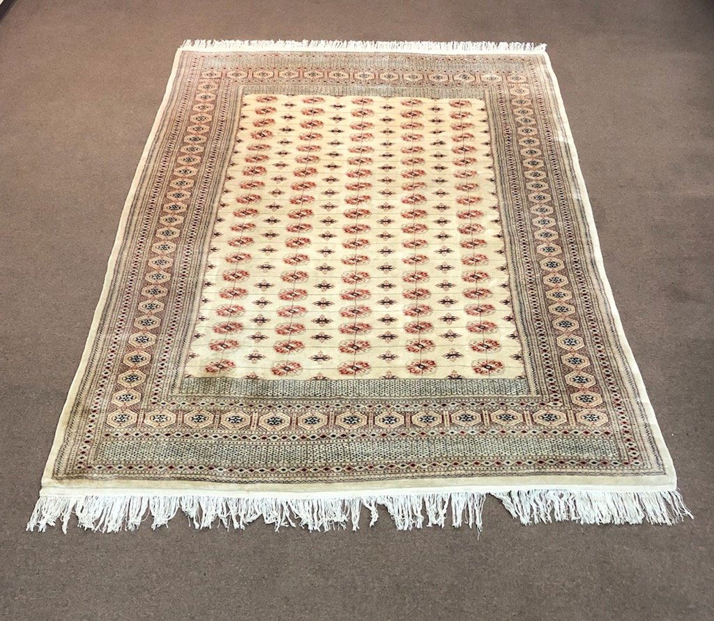 Pakistan Bokhara Room Size Rug (1 of 3)