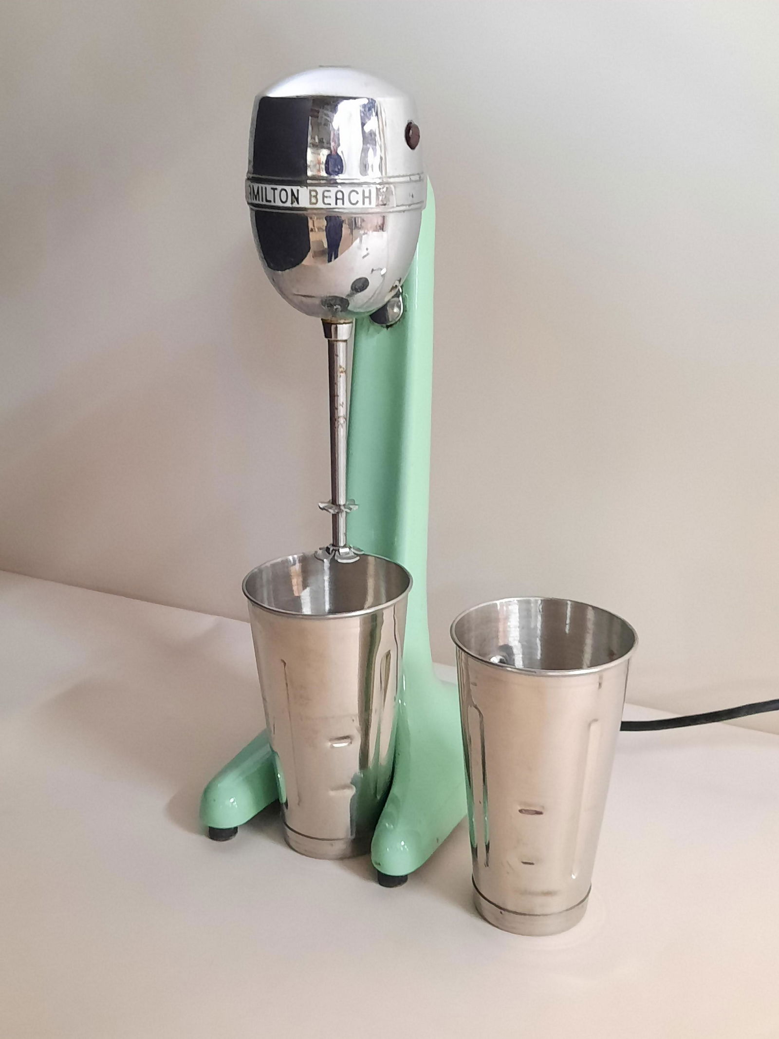 Hamilton Beach Milkshake Machine (1 of 4)