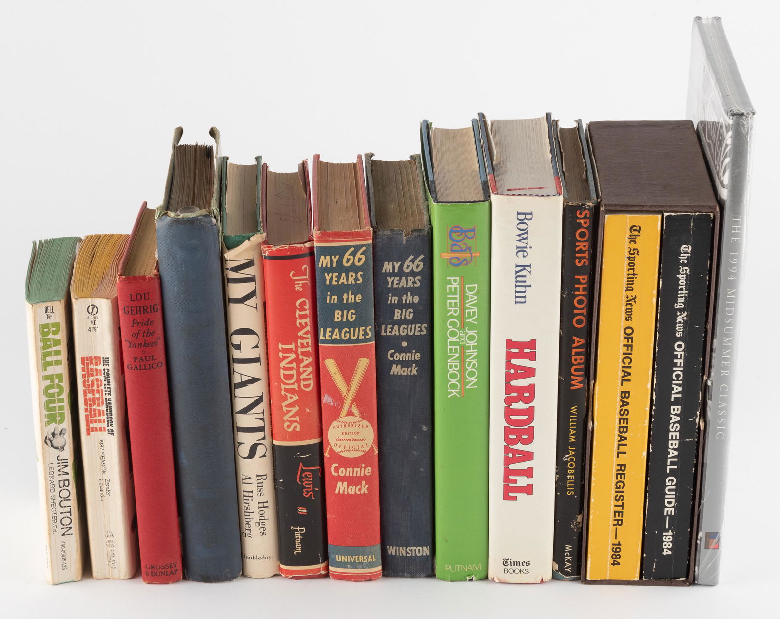 Large Lot of Vintage Baseball Books (1 of 4)