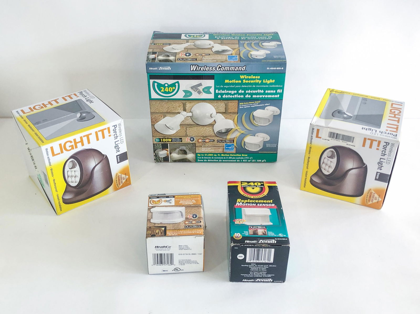 5 Outdoor Lights NIB (1 of 4)