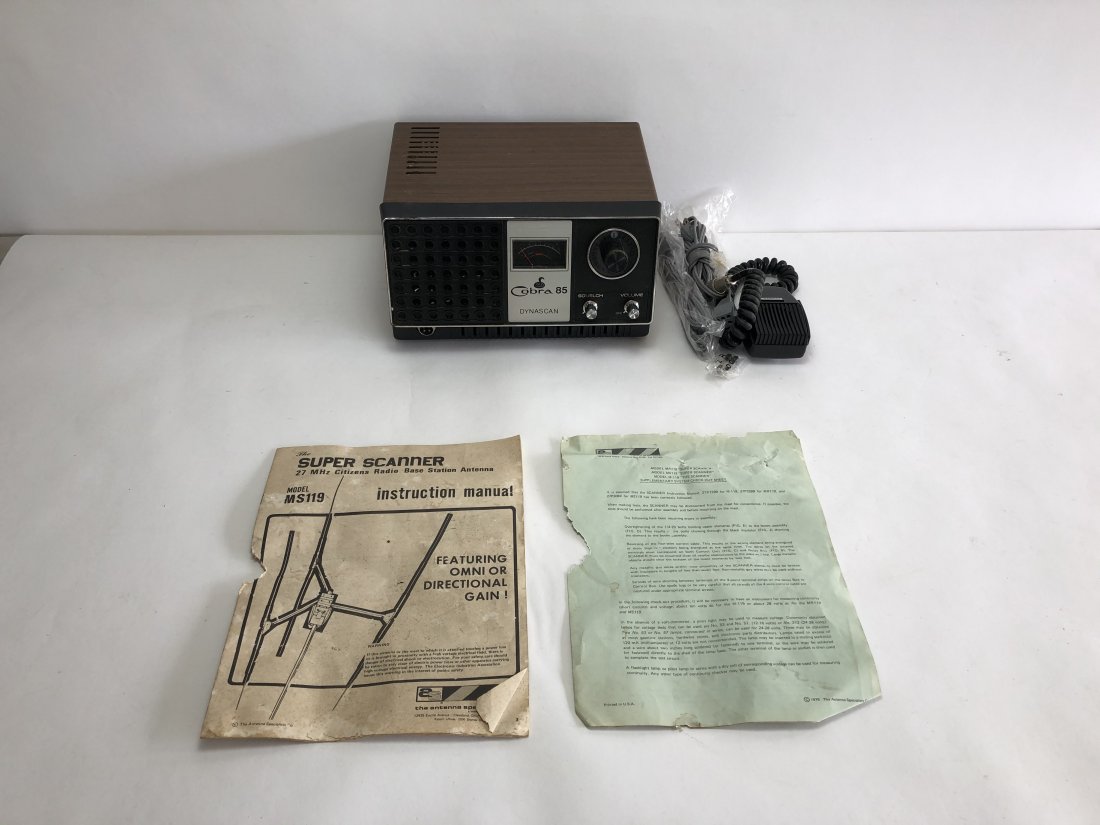 Cobra Model 85 Radio (1 of 7)