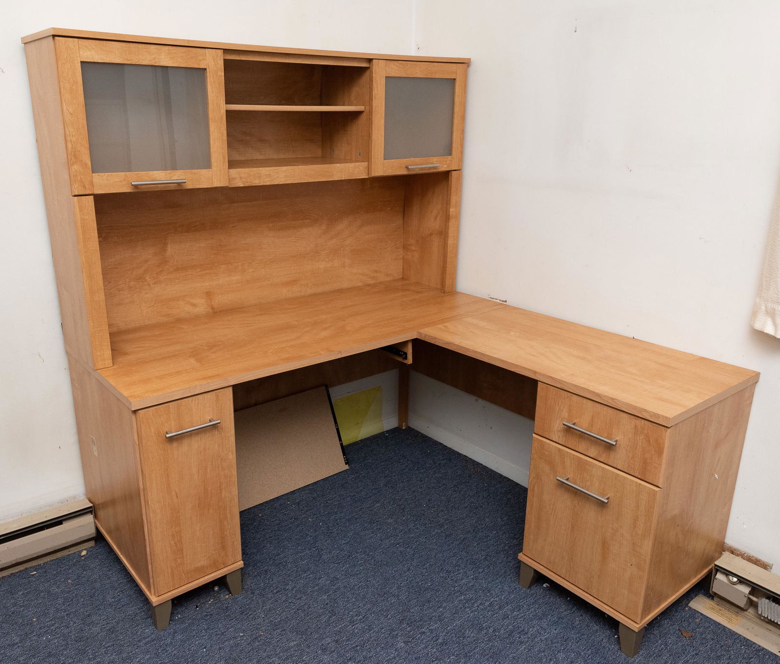 Bush Furniture L-Shaped Computer Desk (1 of 3)