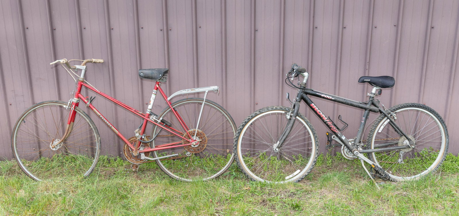 Peugeot and Iron Horse Bicycles: Iron Horse is ARS 600 Racing Series. IMPORTANT: Before bidding, please read the terms and conditions. When you registered for the auction you agreed to these terms and will be required to comply with 