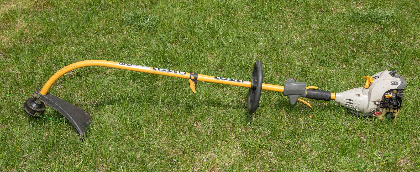 Ryobi Expand-It Weed Wacker (1 of 6)