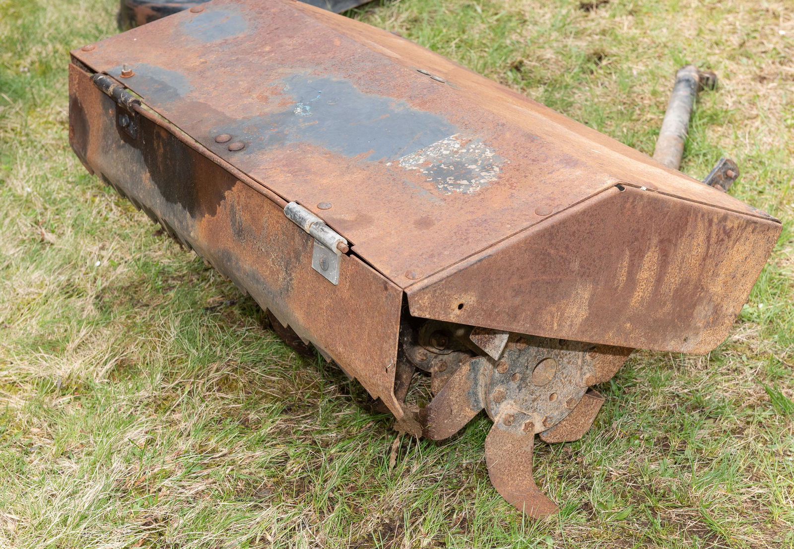 Bolens Tow Behind Tiller (1 of 4)