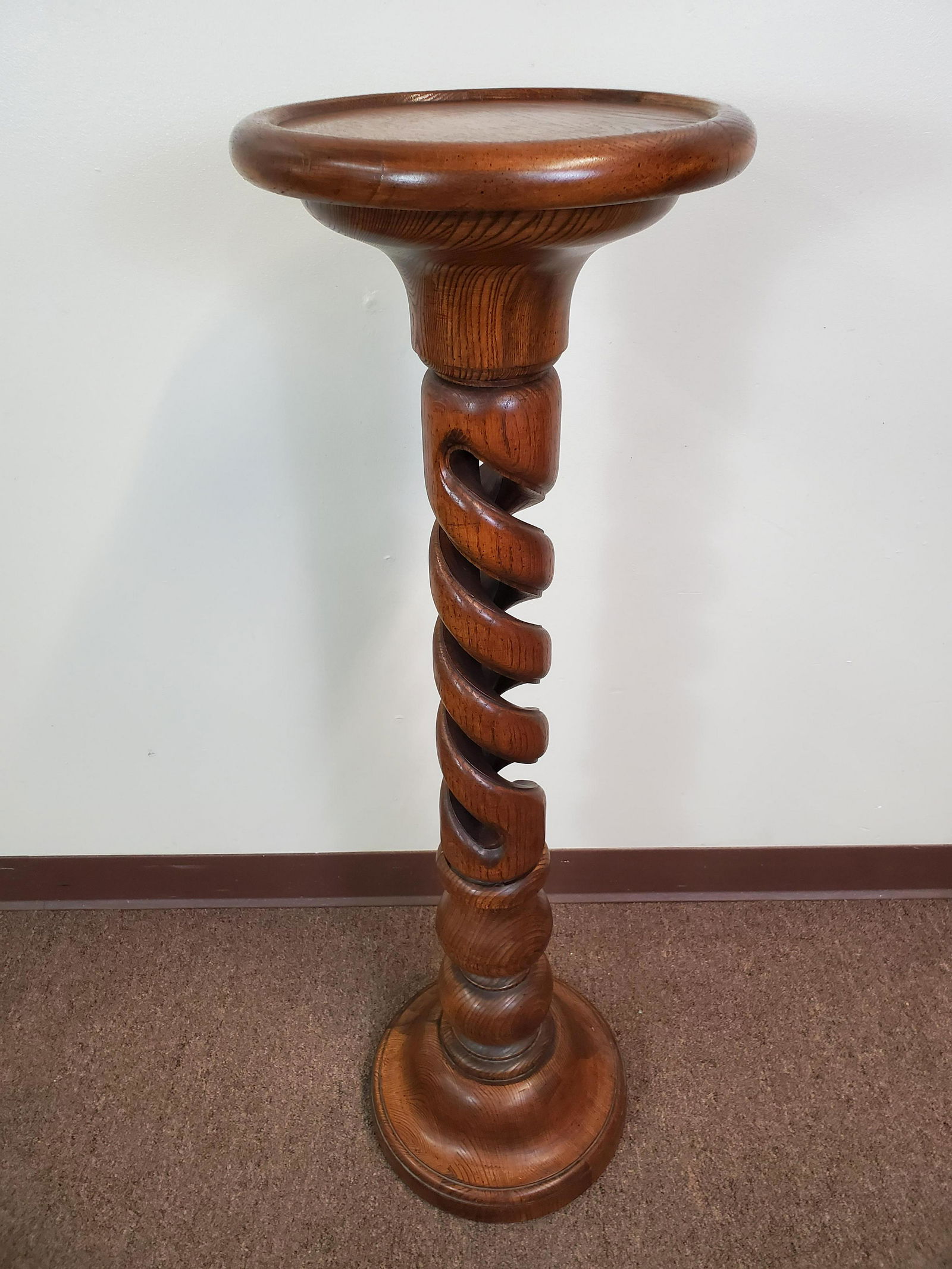 Butler Spiral Plant Stand (1 of 6)