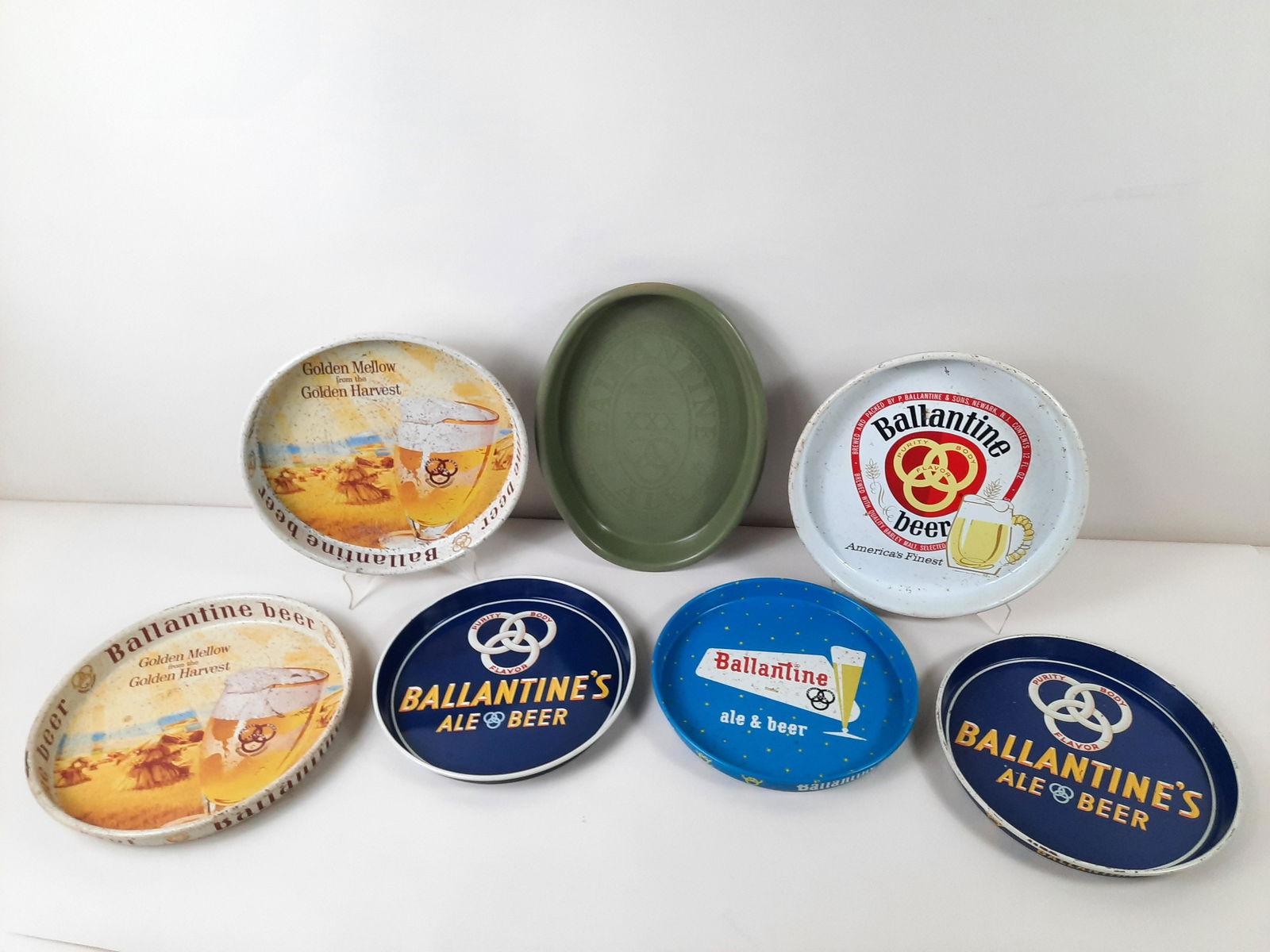 7 Ballantine Beer Trays (1 of 18)