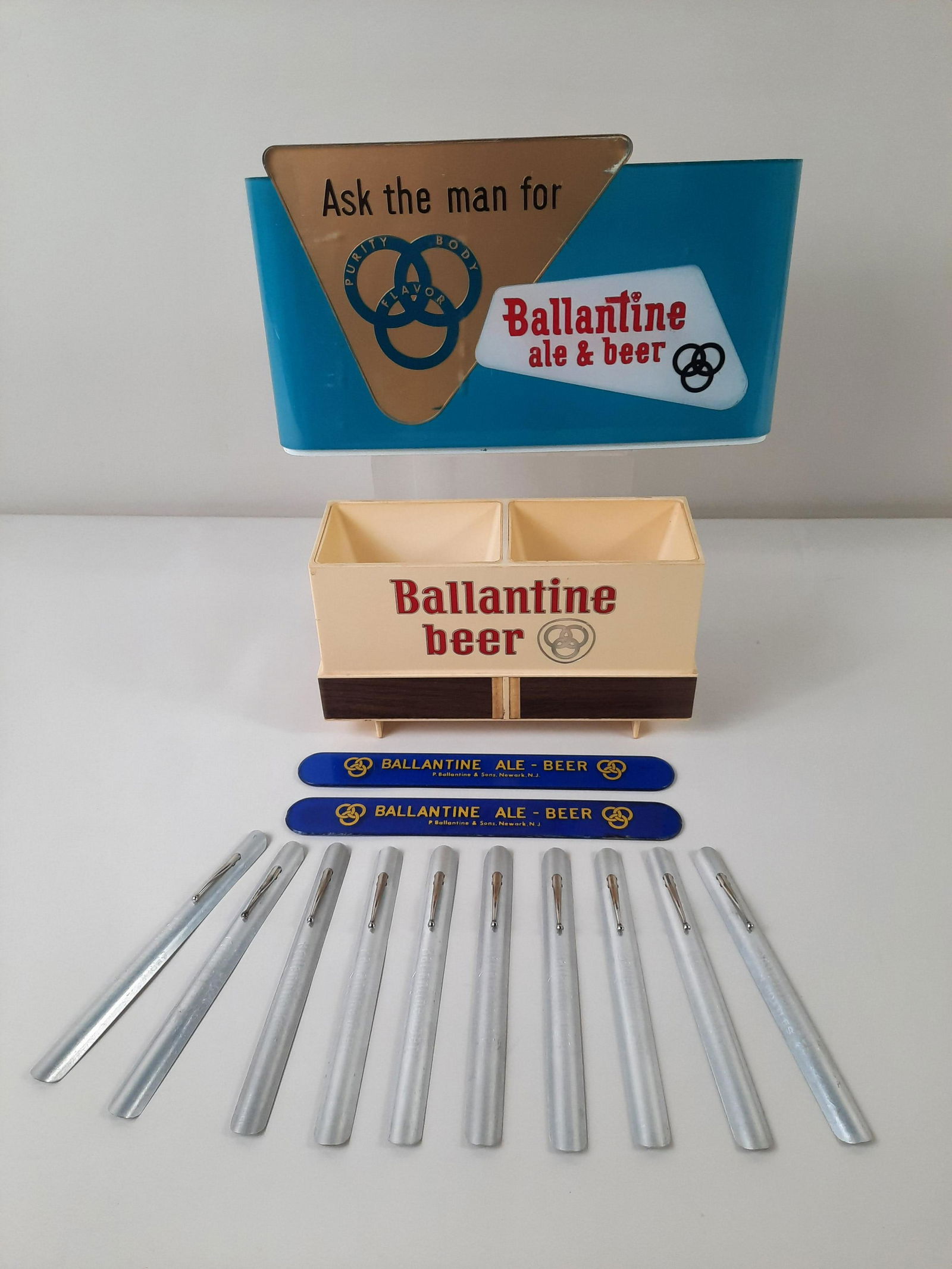 14 Pcs Ballantine Bar Caddys and Table Crumbers (1 of 6)
