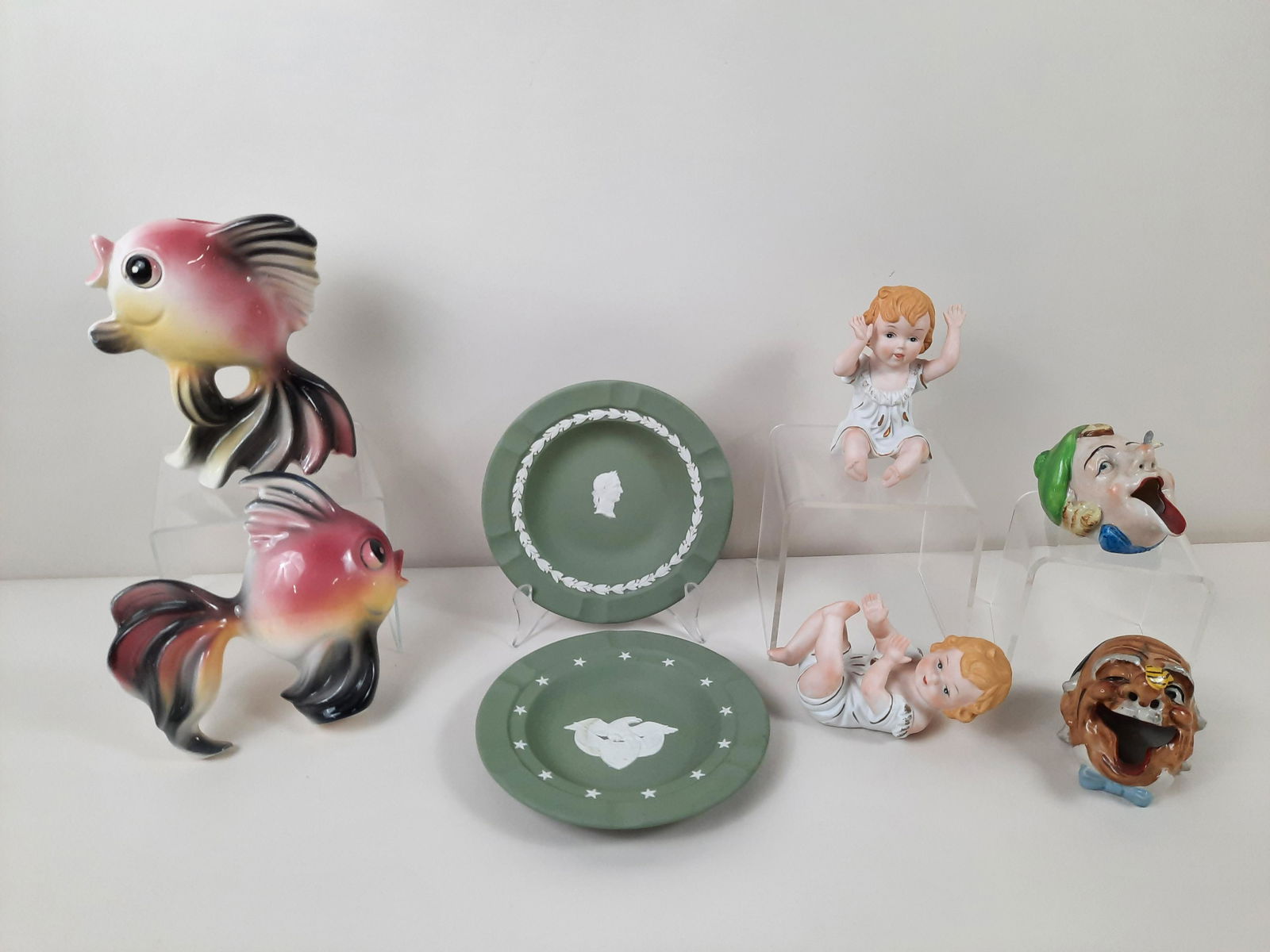 8 Ceramics incl Wedgwood and KPM (1 of 9)