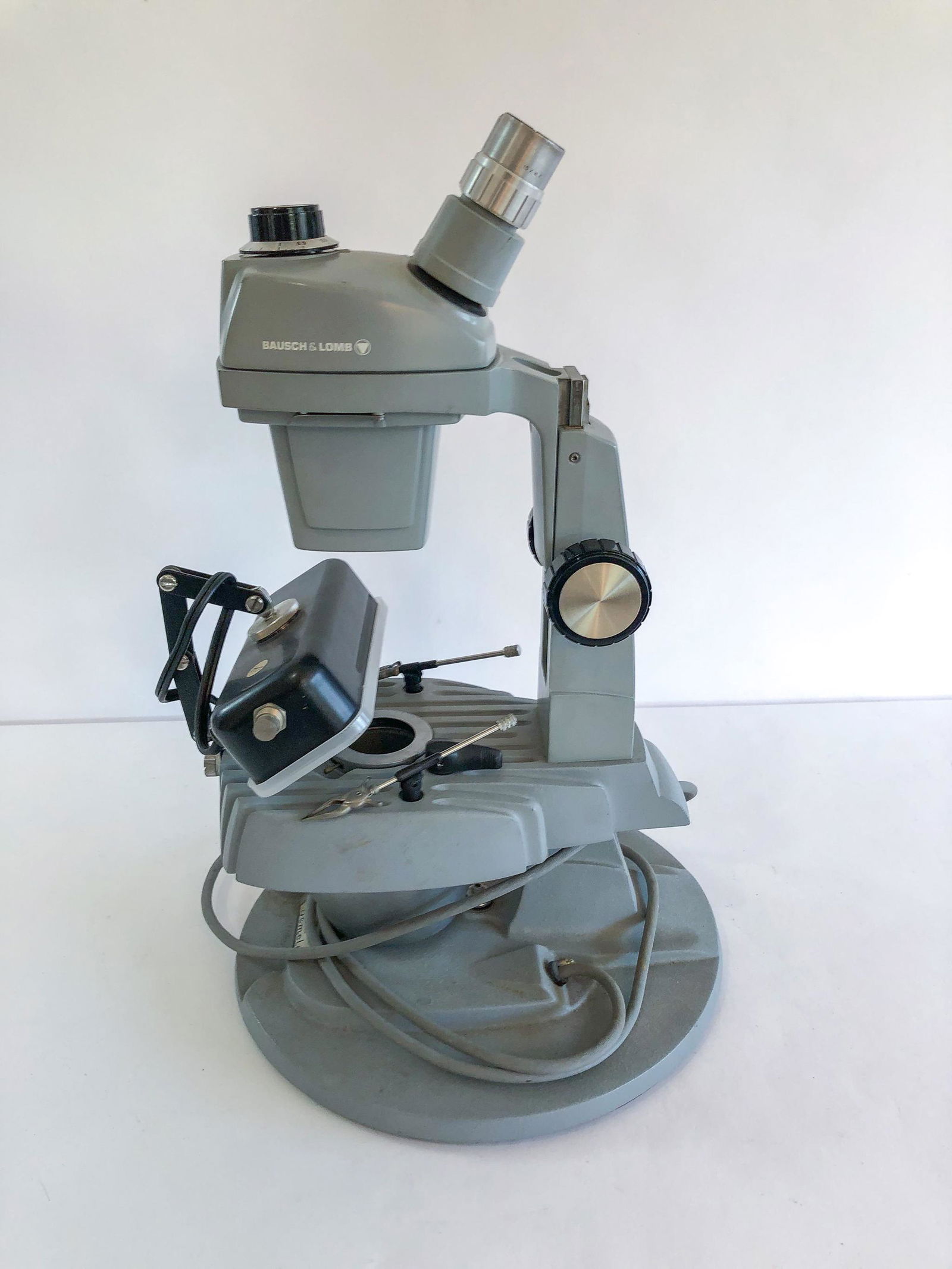 GIA Mark V Gemolite Microscope (1 of 9)