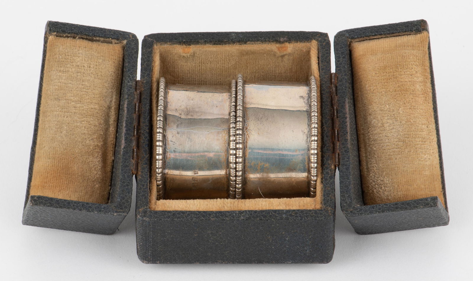 2 James Deakin & Sons Sterling Napkin Rings (1 of 3)
