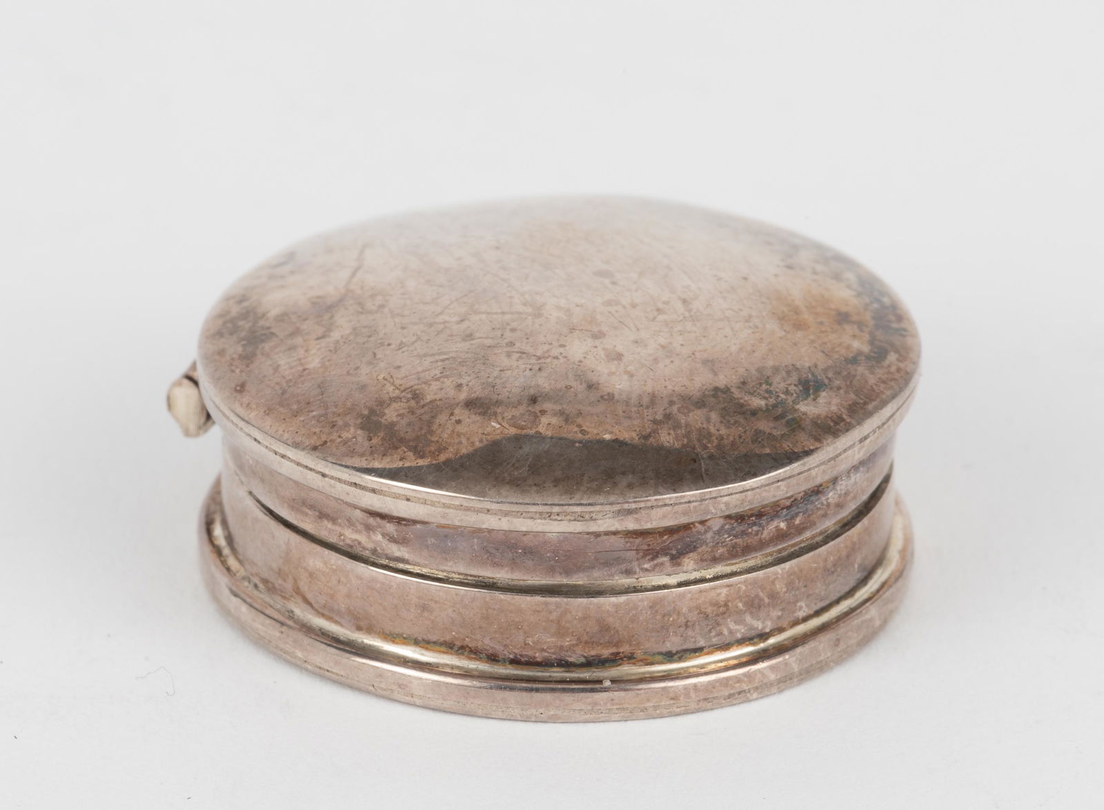 Sterling Pill Box (1 of 3)