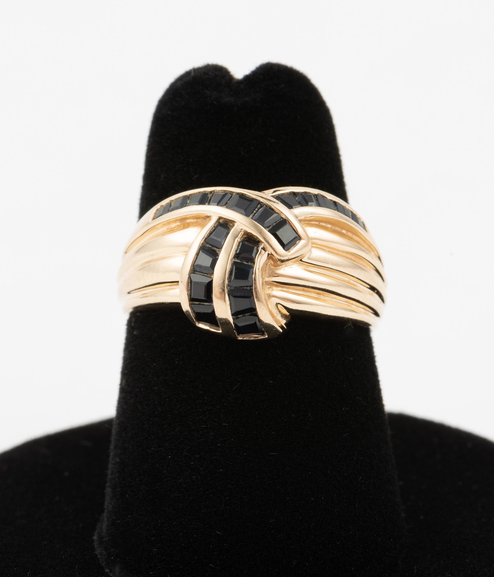 Essex International 14K & Sapphire Ring (1 of 4)