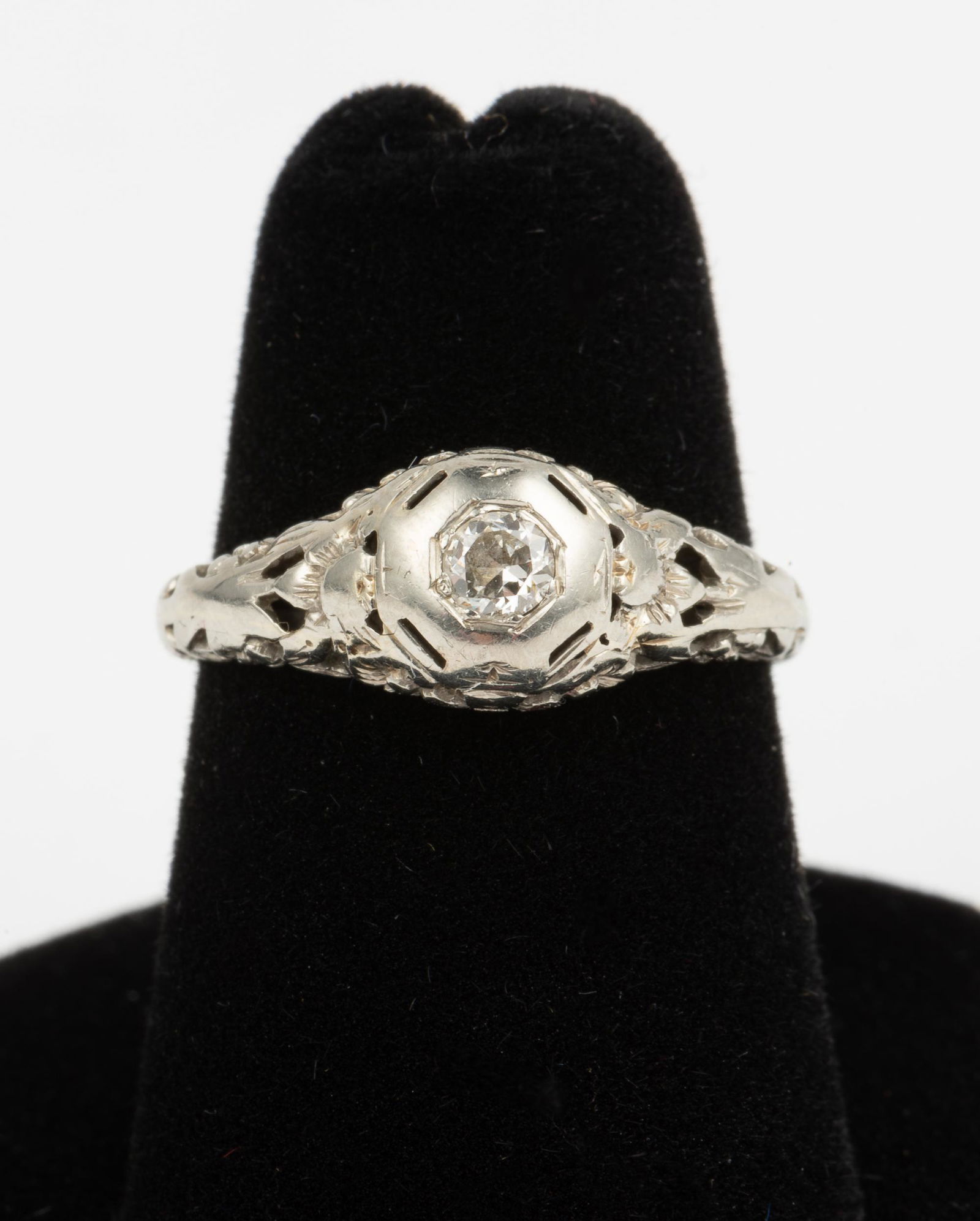 18K White Gold & Old European Cut Diamond Ring (1 of 4)