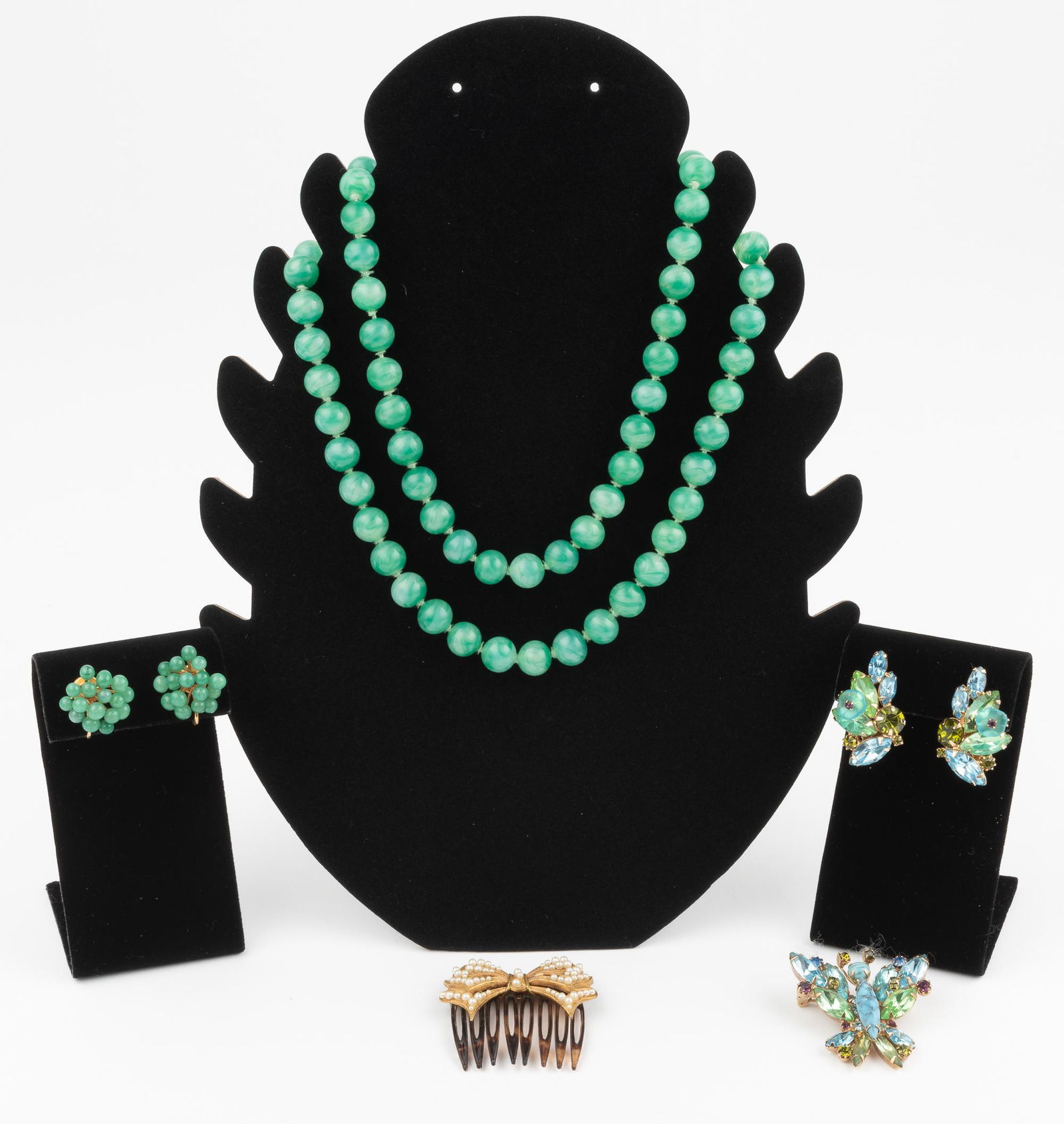 5 Pcs Signed Vintage Costume Jewelry (1 of 7)