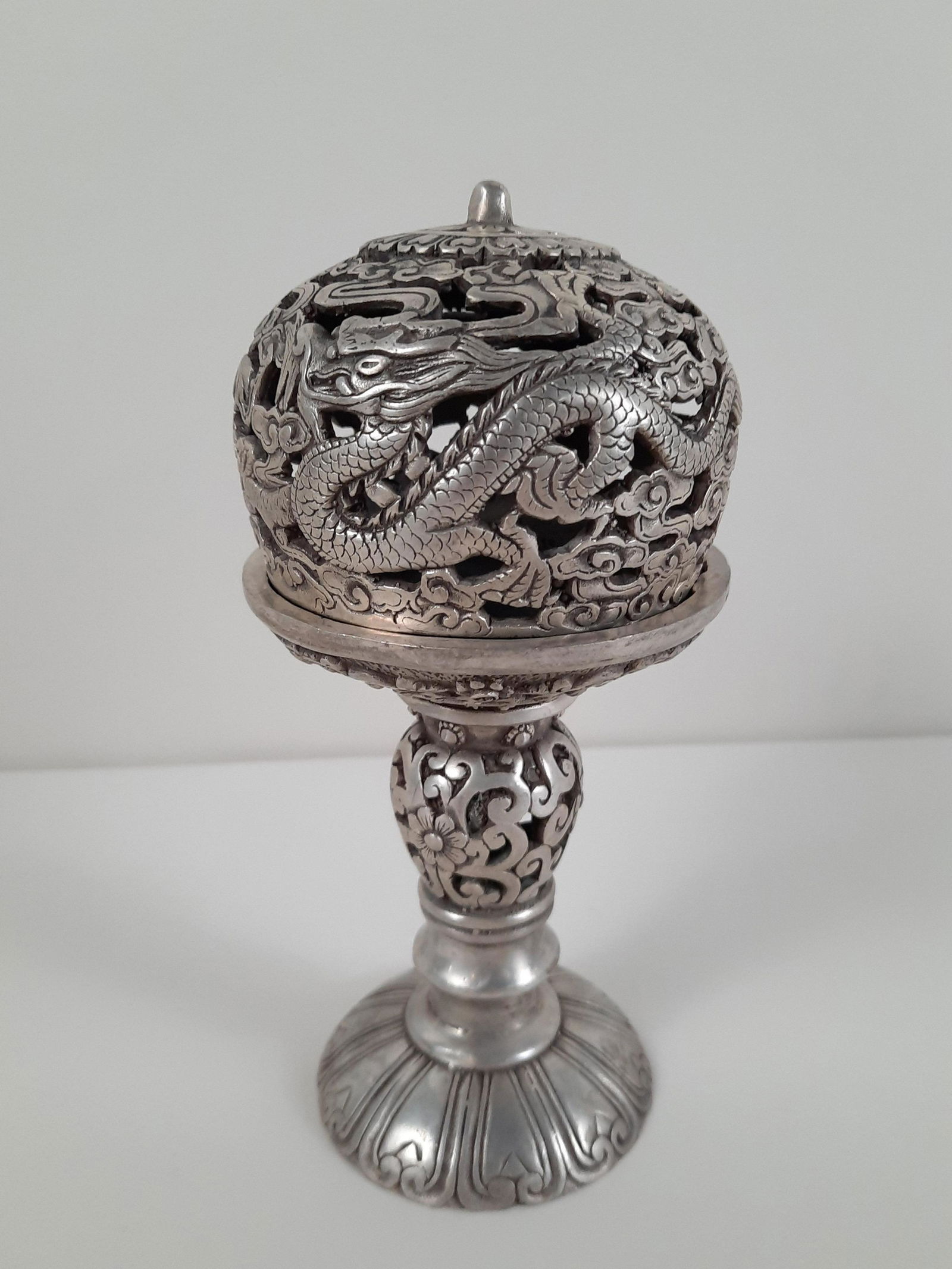 Tibetan Silver Dome Top Censor with Dragons (1 of 6)