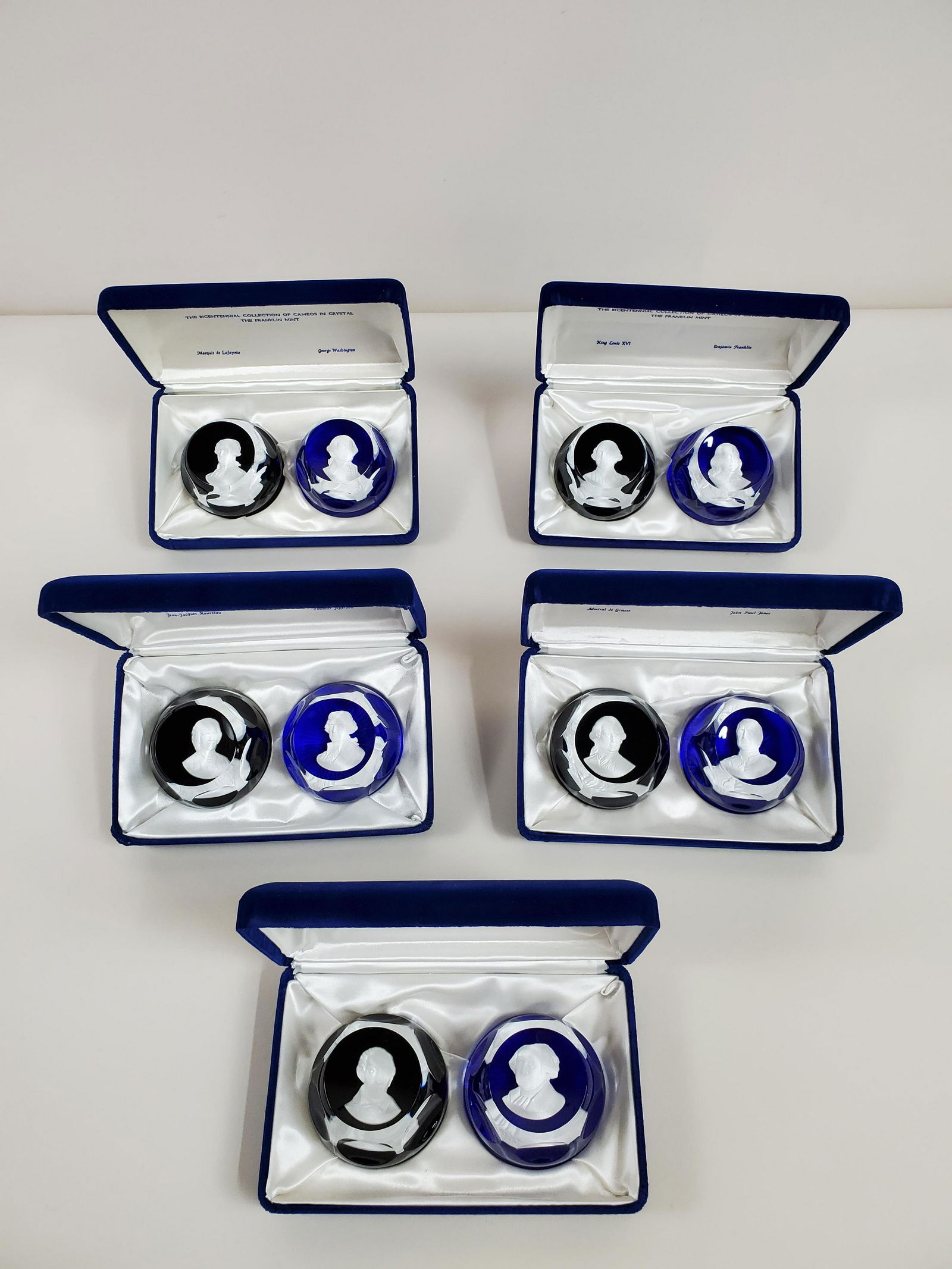 10 Baccarat Cameo Paperweights In Boxes (1 of 9)
