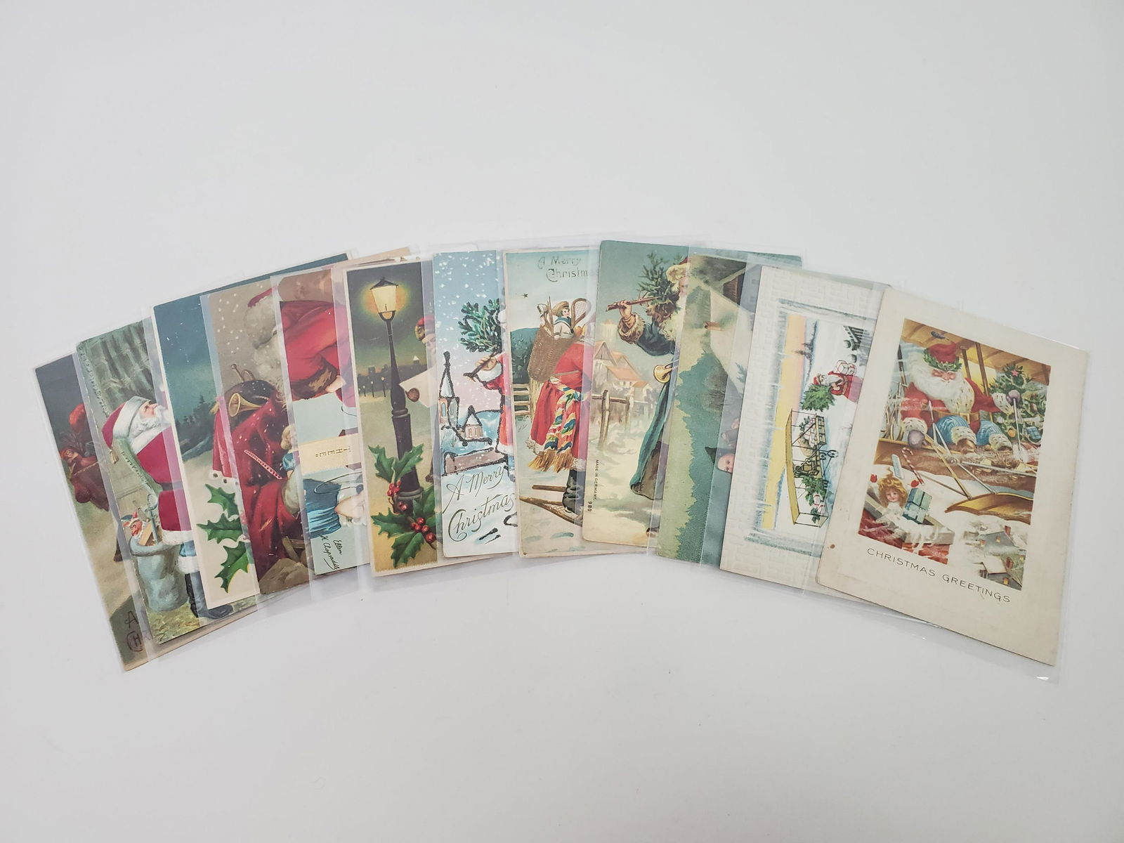 12 Vintage Chrismas Postcards (1 of 3)