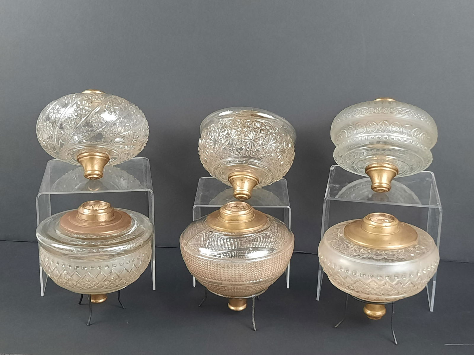 6 Antique Lamp Fonts (1 of 7)