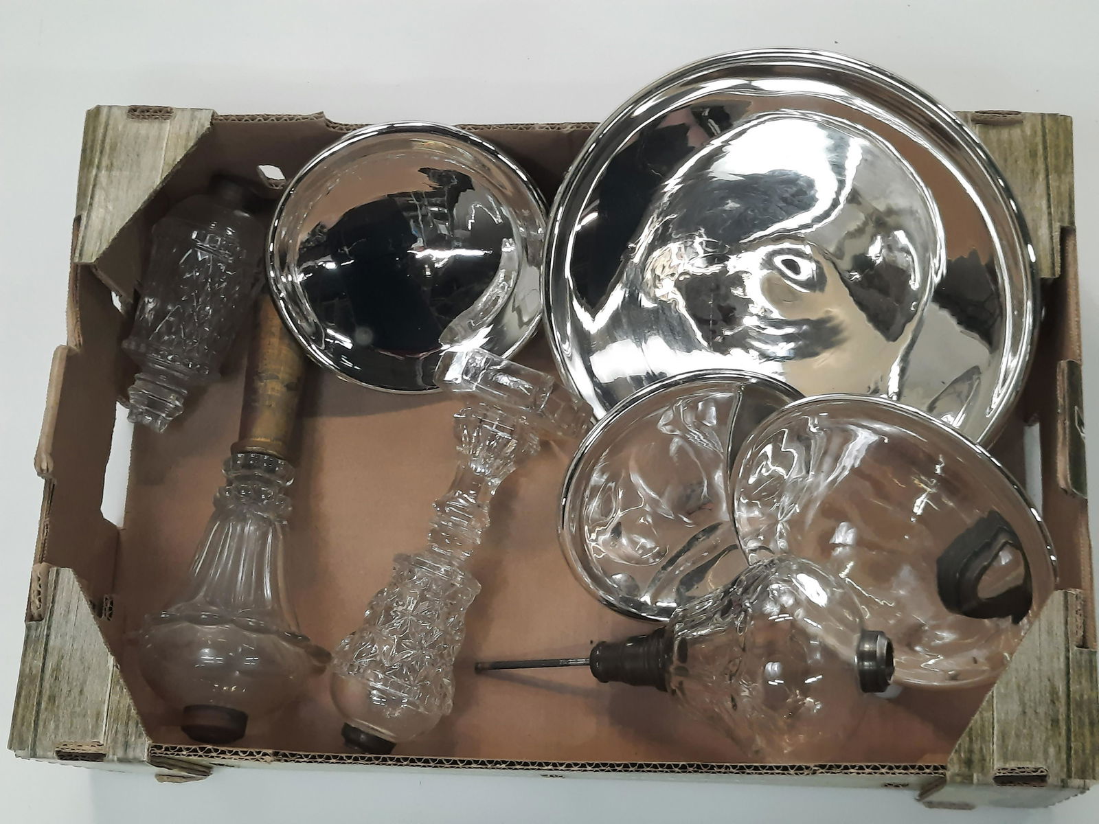 8 Pcs incl Oil Lamps and Reflectors (1 of 1)