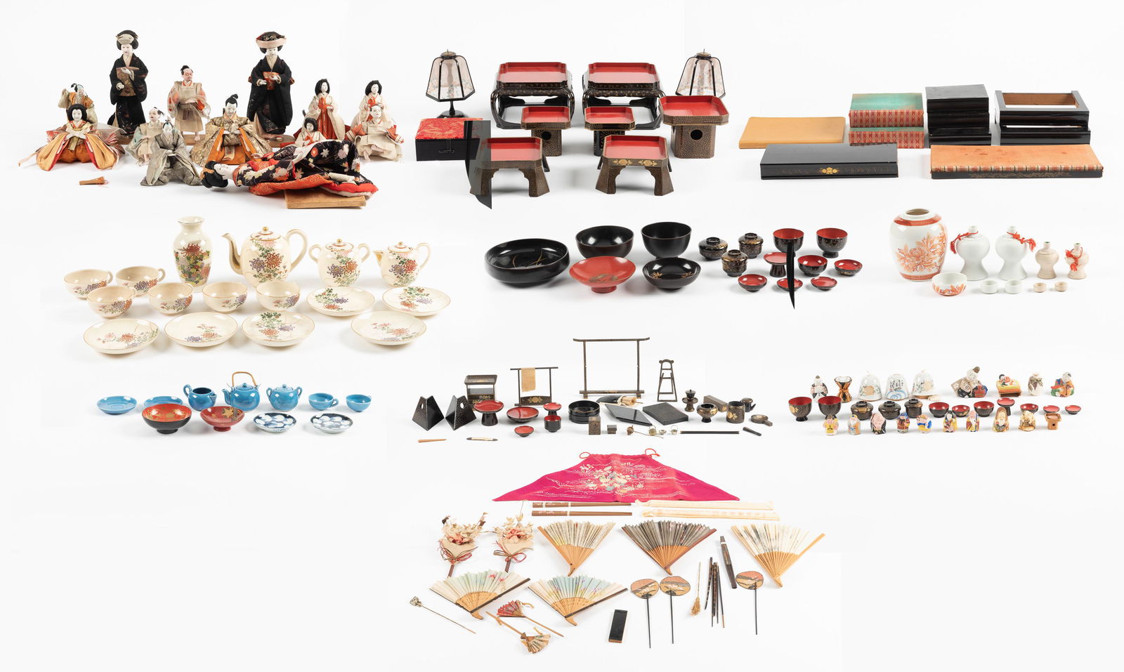 116 Pcs Japanese Hina Dolls, Furniture & Tea Sets (1 of 17)