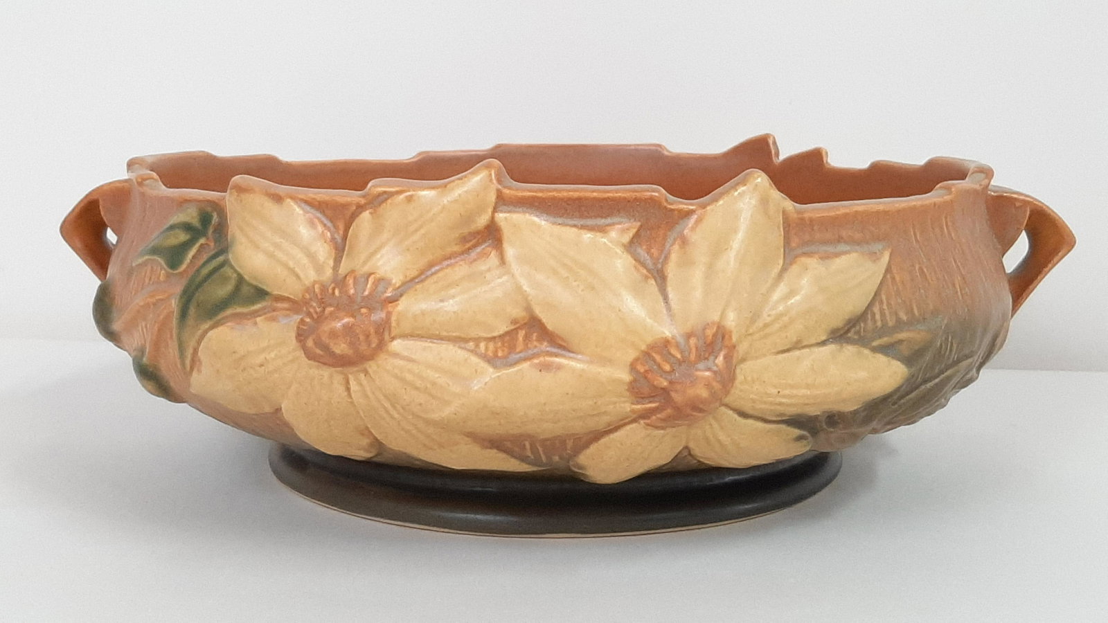 10" Roseville Peony Double Handle Bowl (1 of 3)