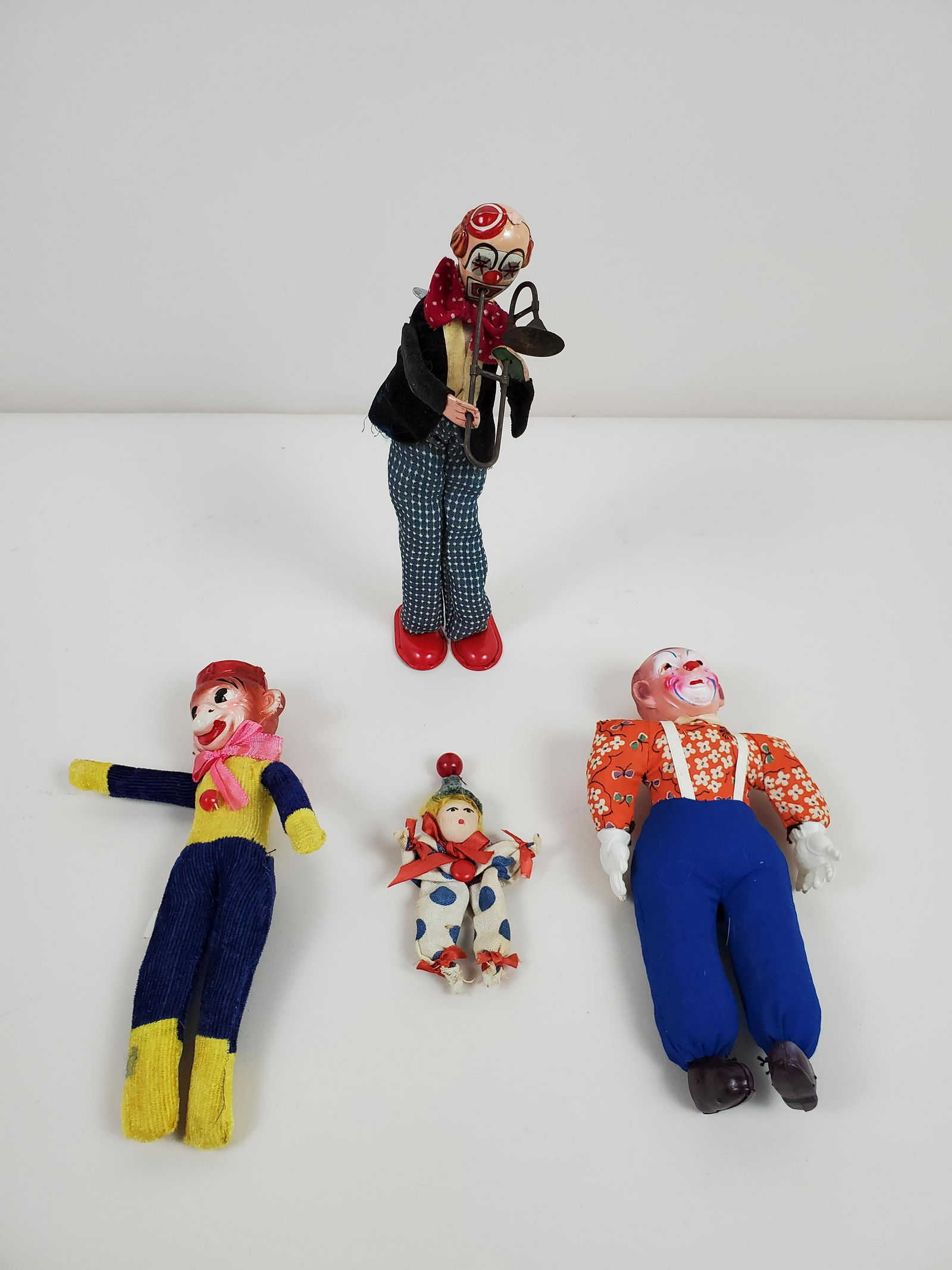 4 Carnival Toys Incl Monkey & Wind Up Clown (1 of 6)