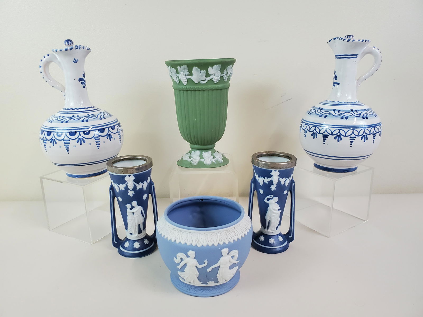 4 Pcs Jasperware & 2 Spanish Ceramics (1 of 5)